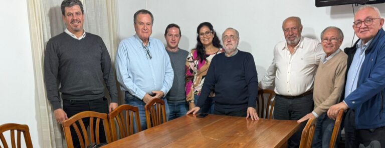 CEIAREH y la Comisión Mixta Argentino-Paraguaya revisaron políticas de hidrovía y proyectos multipropósito